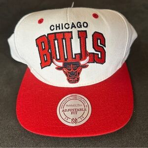 Vintage Chicago Bulls Mitchell & Ness NBA Hardwood Snapback Hat Cream and Red